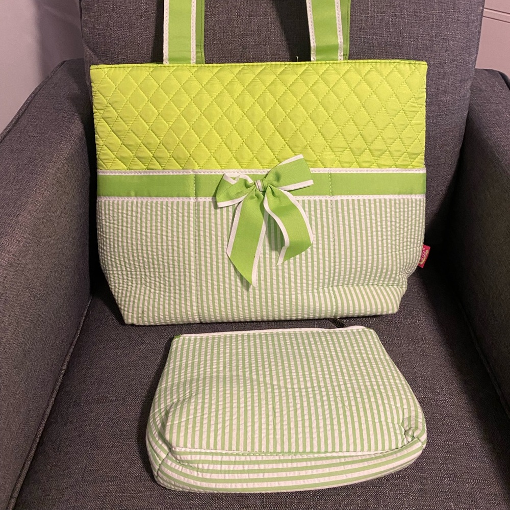 Green and white tote